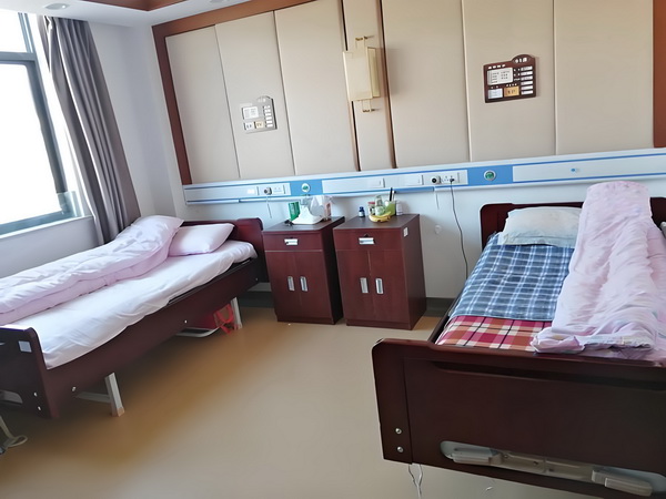 毕业大学生落户深圳_大小姐不是娃哈哈“继承人”:自己打下来的江山 兵小杜亲在的父当过早年