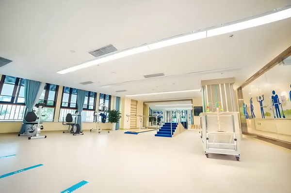 深圳市海外留学生落户_董璇前夫高云翔给天下男人狠狠上了一课 并希会面成她望促与蔡英文